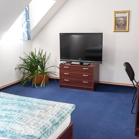 Hotel Pivovar Kácov מראה חיצוני תמונה